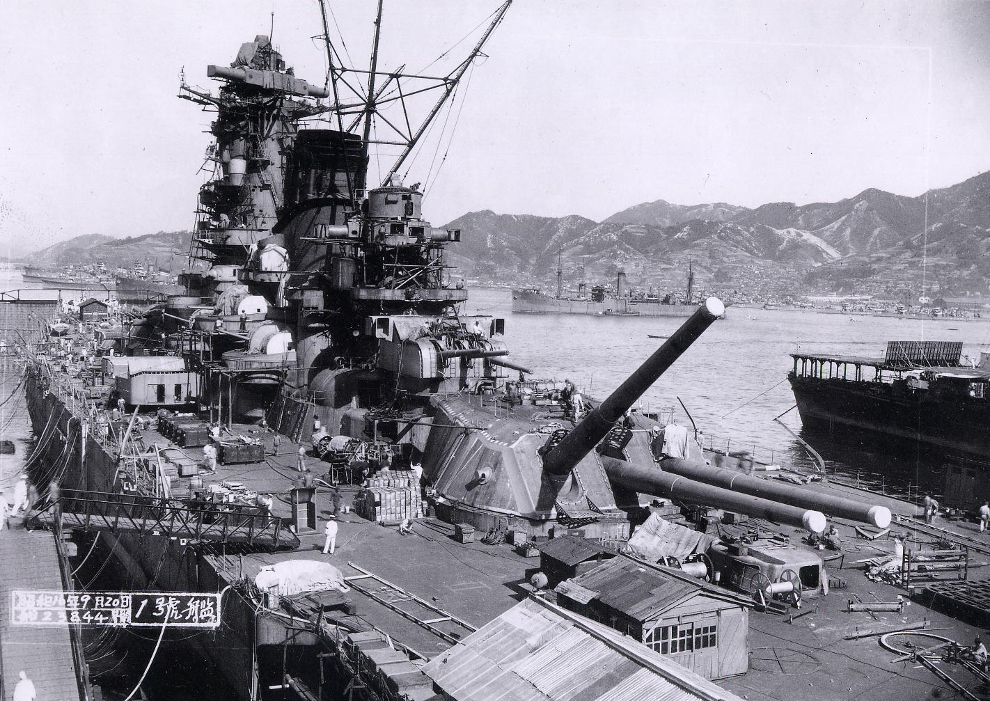 邦楽 LOCAL CRUISE /SO BOMB YAMATO HAZE LOCAL CRUISE /YAMATO HAZE (track by CAMEL BEATS) - YouTube